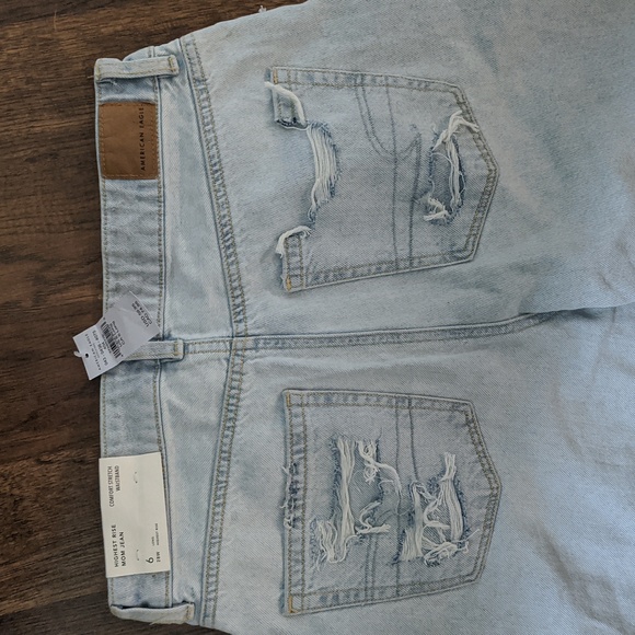American Eagle highest rise mom jean. - Picture 5 of 5